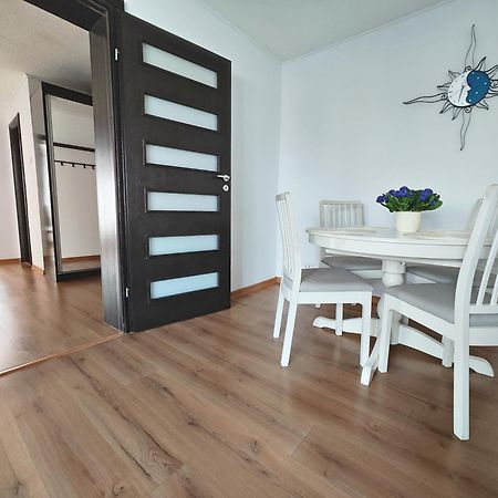 Platinum Apartment - Apartament Cu 3 Camere, 2 Dormitoare, 2 Bai, Bucatarie Complet Utilata, 2 Balcoane Bucureşti Eksteriør bilde