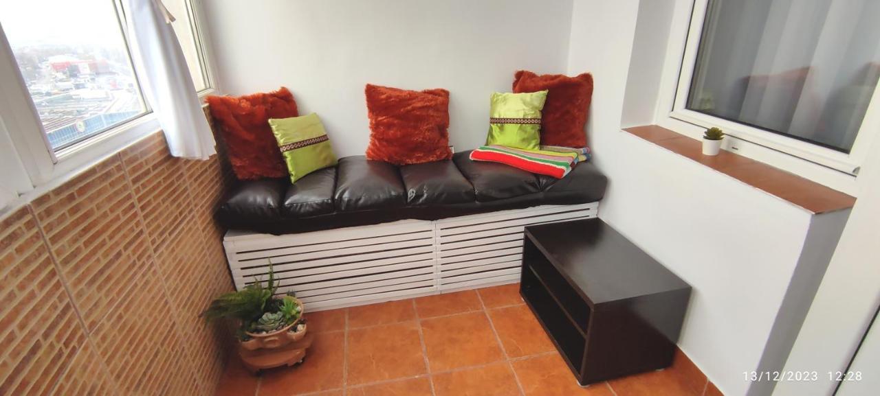 Platinum Apartment - Apartament Cu 3 Camere, 2 Dormitoare, 2 Bai, Bucatarie Complet Utilata, 2 Balcoane Bucureşti Eksteriør bilde