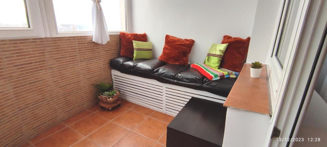 Platinum Apartment - Apartament Cu 3 Camere, 2 Dormitoare, 2 Bai, Bucatarie Complet Utilata, 2 Balcoane Bucureşti Eksteriør bilde