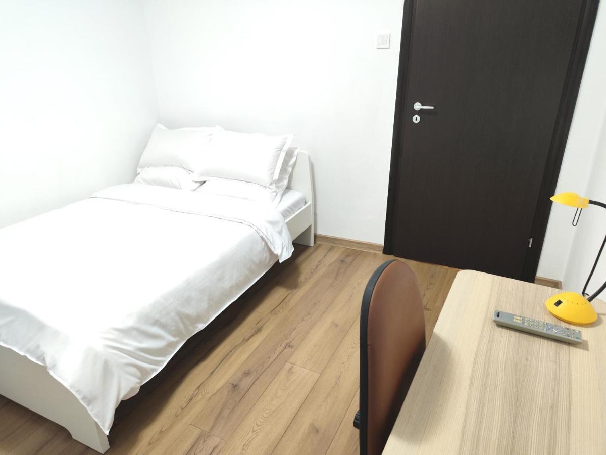 Platinum Apartment - Apartament Cu 3 Camere, 2 Dormitoare, 2 Bai, Bucatarie Complet Utilata, 2 Balcoane Bucureşti Eksteriør bilde