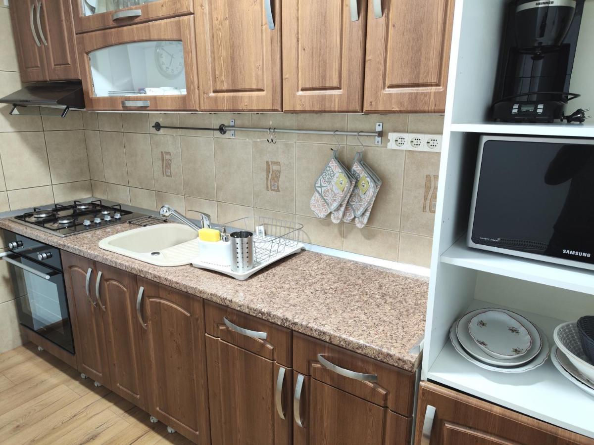 Platinum Apartment - Apartament Cu 3 Camere, 2 Dormitoare, 2 Bai, Bucatarie Complet Utilata, 2 Balcoane Bucureşti Eksteriør bilde