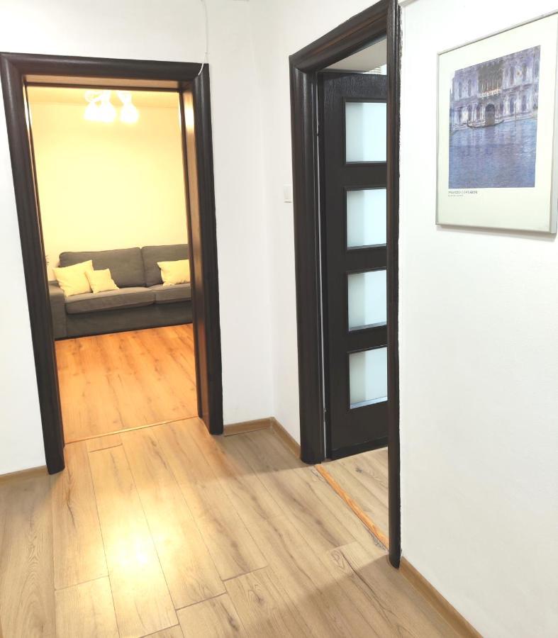 Platinum Apartment - Apartament Cu 3 Camere, 2 Dormitoare, 2 Bai, Bucatarie Complet Utilata, 2 Balcoane Bucureşti Eksteriør bilde
