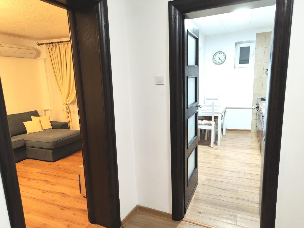 Platinum Apartment - Apartament Cu 3 Camere, 2 Dormitoare, 2 Bai, Bucatarie Complet Utilata, 2 Balcoane Bucureşti Eksteriør bilde