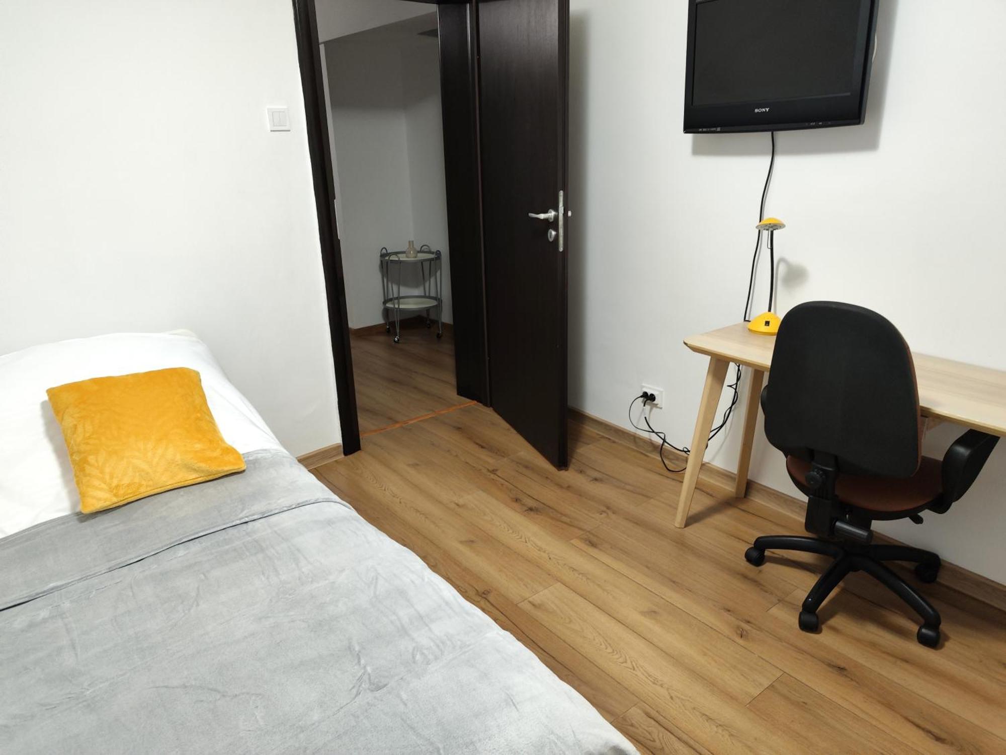 Platinum Apartment - Apartament Cu 3 Camere, 2 Dormitoare, 2 Bai, Bucatarie Complet Utilata, 2 Balcoane Bucureşti Eksteriør bilde